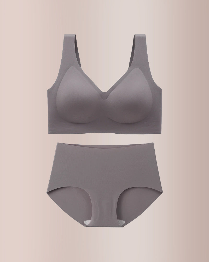 Plus Size Seamless Minimizing Bra & Panty Set